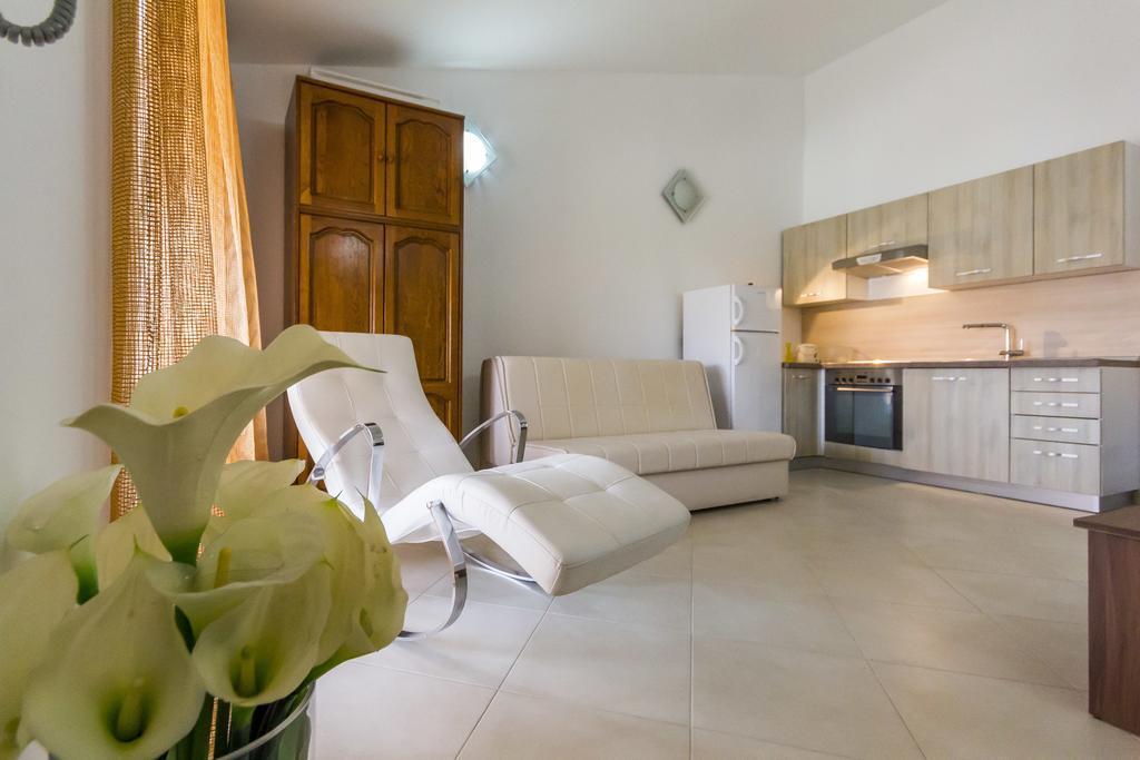 Apartments Gloria Ližnjan Dış mekan fotoğraf