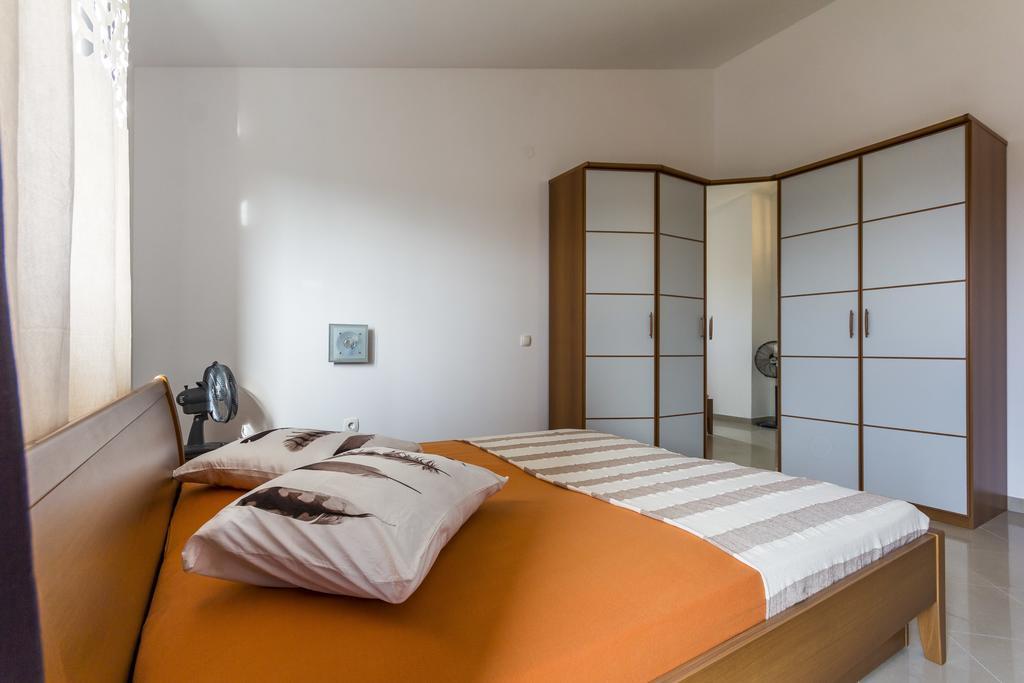 Apartments Gloria Ližnjan Dış mekan fotoğraf