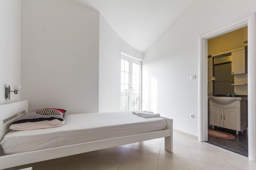 Apartments Gloria Ližnjan Dış mekan fotoğraf