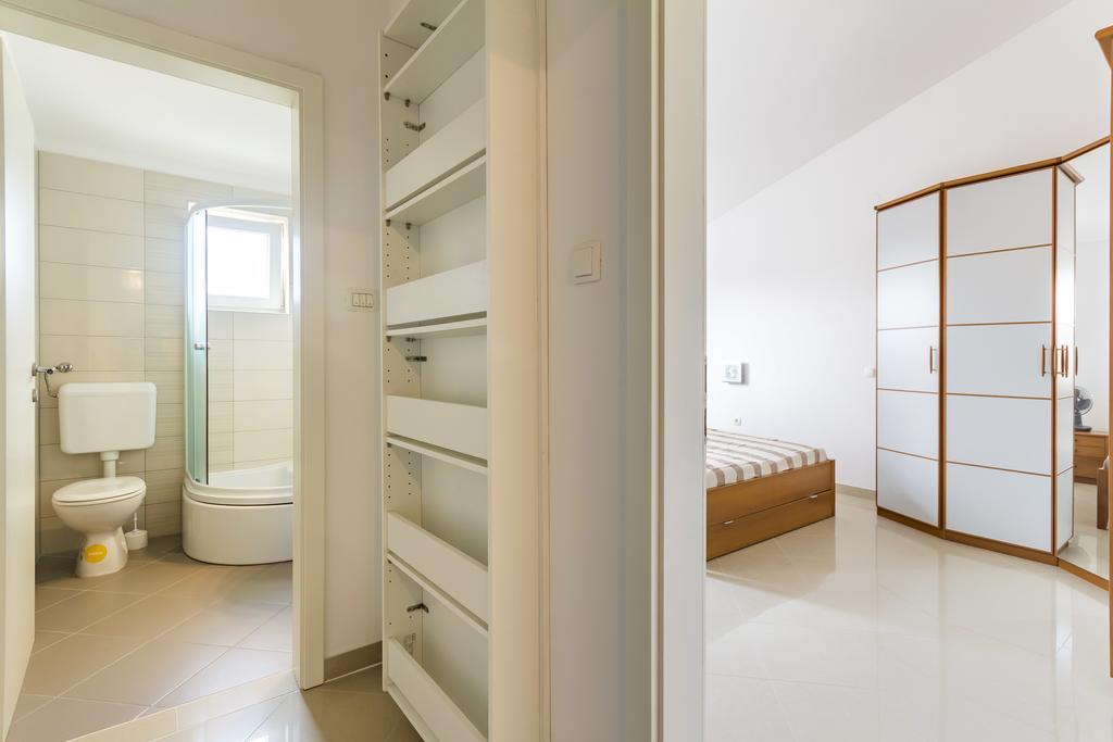 Apartments Gloria Ližnjan Dış mekan fotoğraf