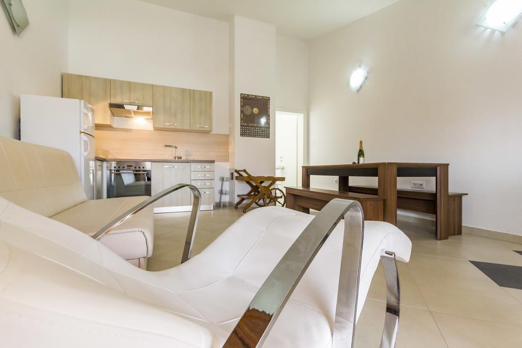Apartments Gloria Ližnjan Dış mekan fotoğraf